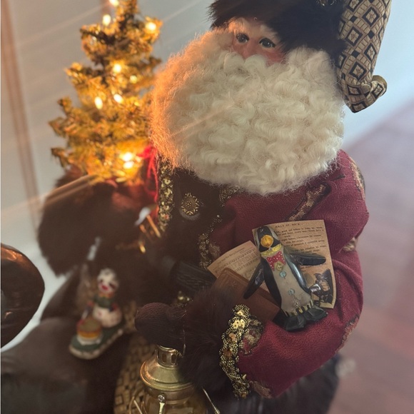 Limited edition Karen Didion light up Santa on elephant - Picture 12 of 13